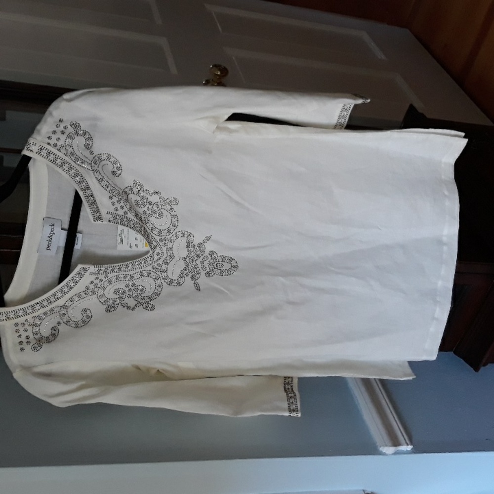 Peck & Peck Linen Tunic, with Detailed pattern, size Medium